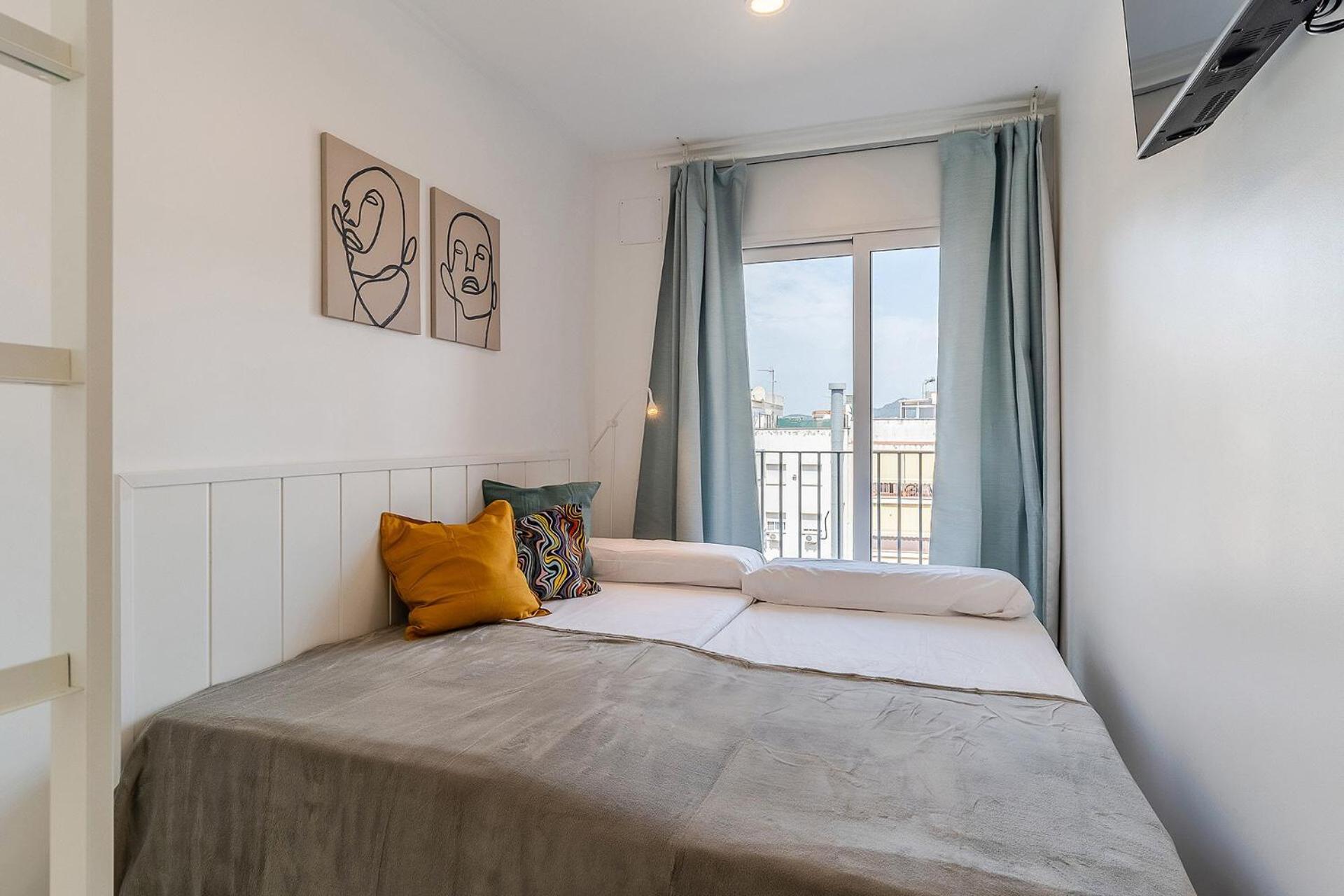 Apartamento 4236 - Ab Santa Coloma Iii