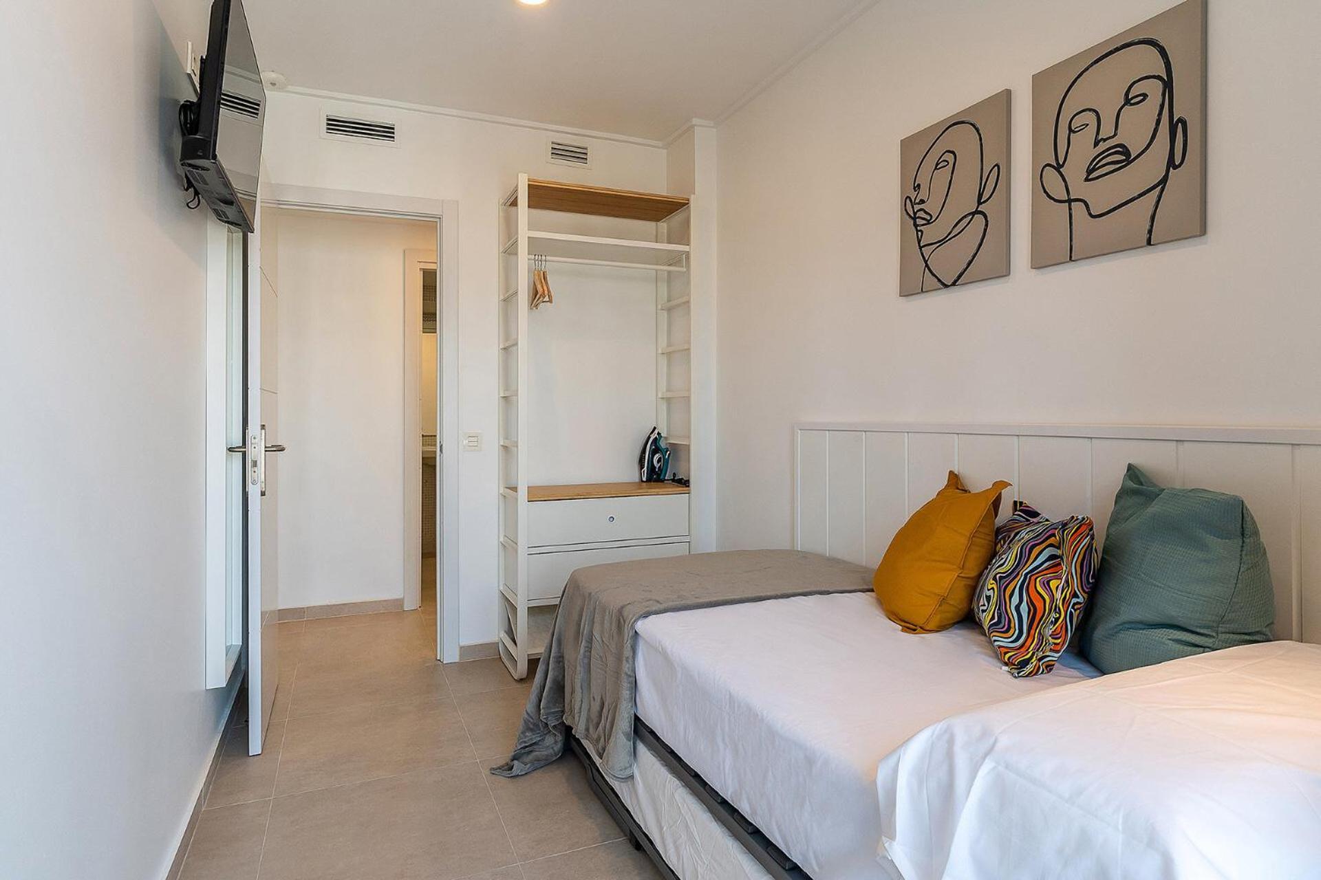4236 - Ab Santa Coloma Iii Apartamento